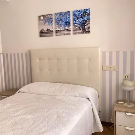 Centrico Apartamento De 2 By Bebalmy